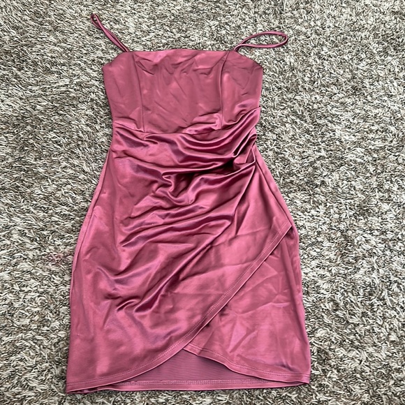 Windsor Dresses Pink Satin Windsor Dress Poshmark